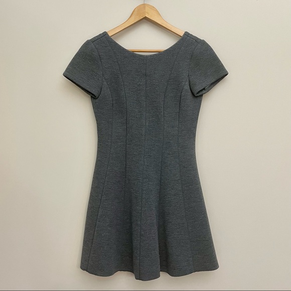 BANANA REPUBLIC Gray Fit-And-Flare Mini Dress Women’s 4/Small - Picture 1 of 7